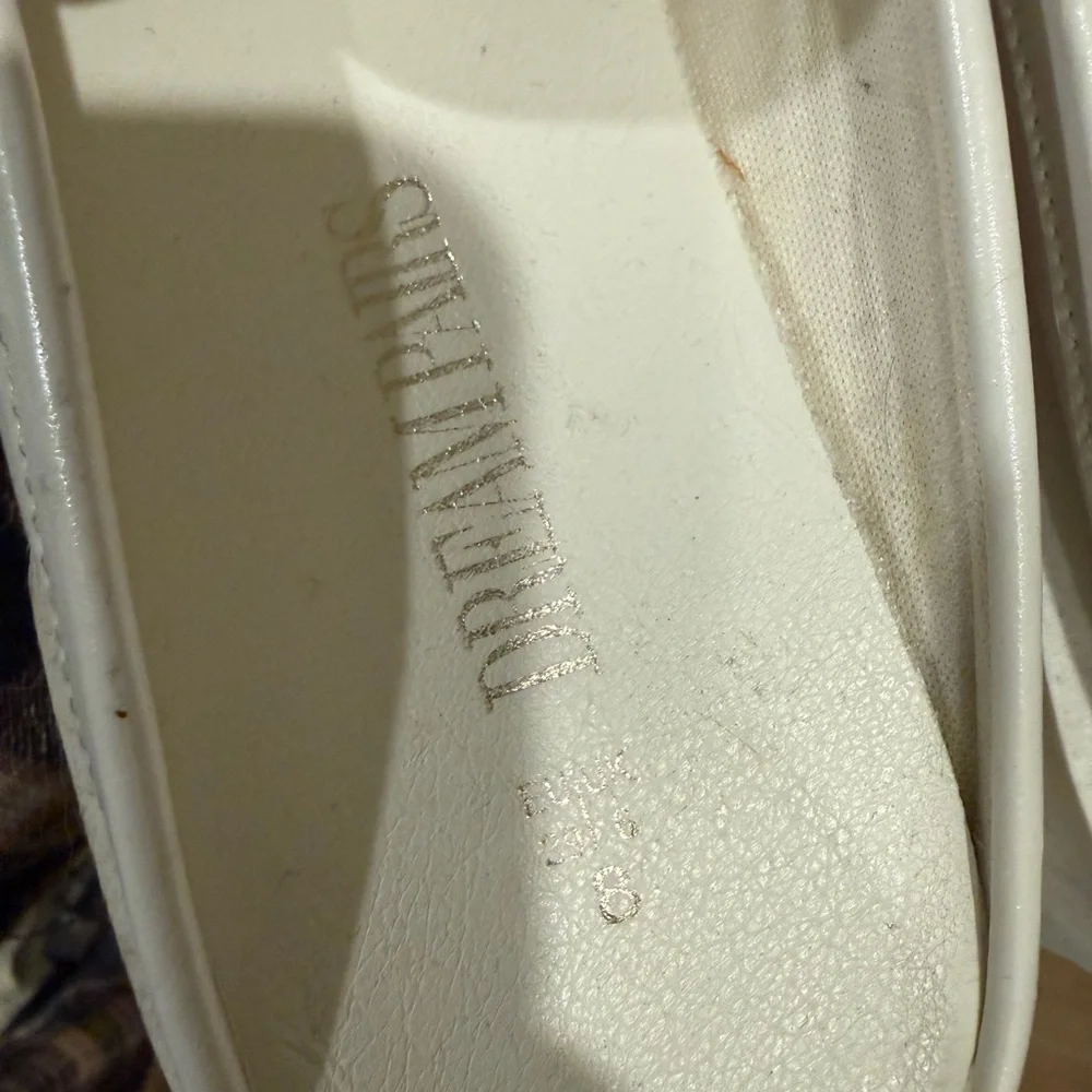 Dream Pairs White Mules with Gold Chain 8 - Picture 3 of 5